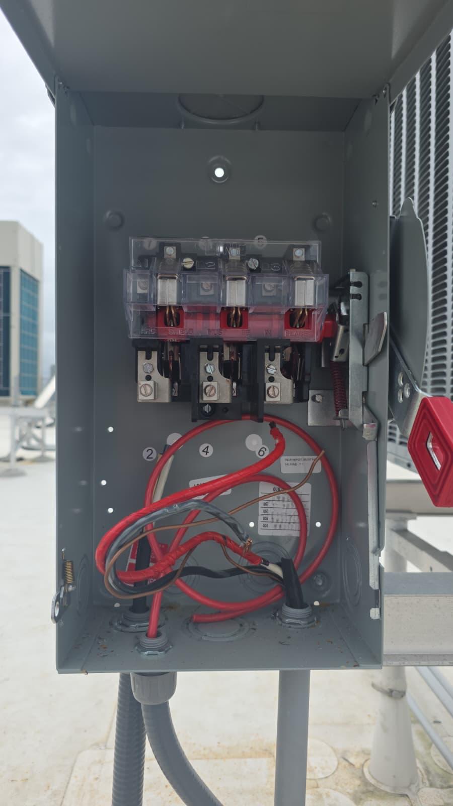 Commercial rooftop disconnect switch installation